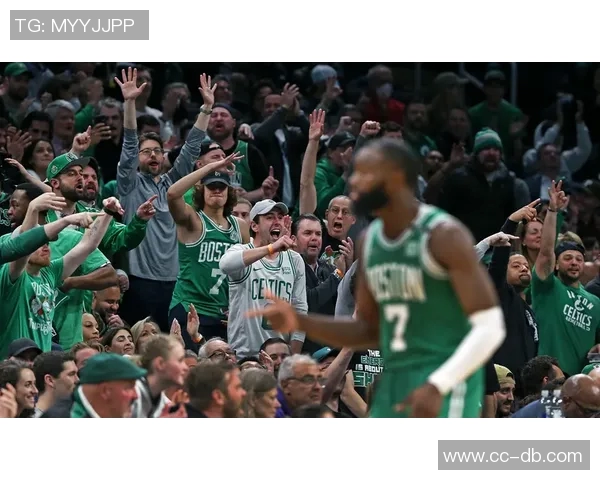 杰伦布朗全场最高30分表现出色三分球命中率高达44助力球队胜利